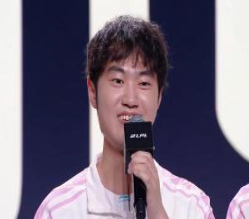 四大巨星盘,约基奇,塔图姆,广州赛马场,广州赛马,赛马赛事,马术资讯